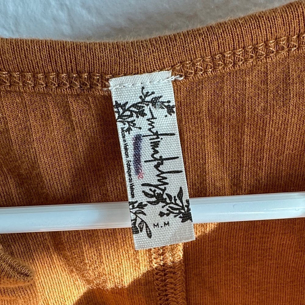 Rust Ribbed Long Sleeve Top - Picture 2 of 3